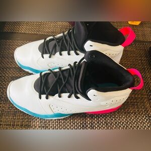 Jordan “lift off” South Beach